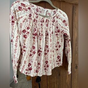 Beautiful Lucky Brand gently worn flowered blouse.